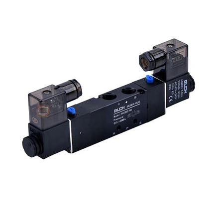 Blch 4V230C-08 Dc 24V 3 Pozisyonlu 5 Yollu Pnömatik Solenoid Valf-Çift Bobinli Orta Konum Kilitli
